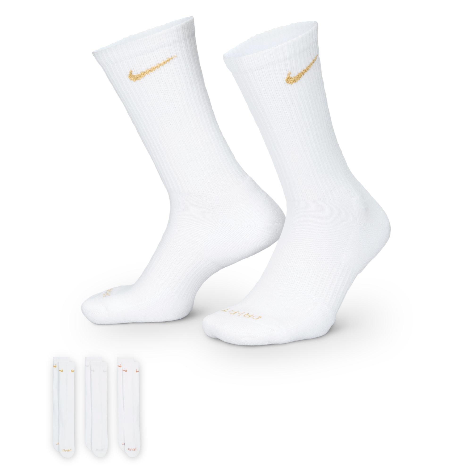 Nike Everyday Plus Cushioned Training Crew Socks (3 Pairs) great fit and great color, i recommend to anyone wanting to buy